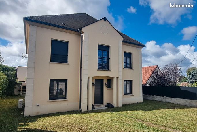 5 Schlafzimmer Haus in Val-d'Oise, France, Nr. 359616