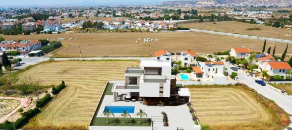 4 chambres Propriété commerciale à Larnaca, Cyprus No. 7236 6