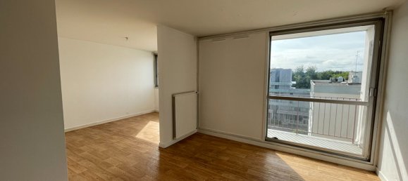 Квартира с 2 спальнями в Ножан-сюр-Уаз, Франция № 227668 2