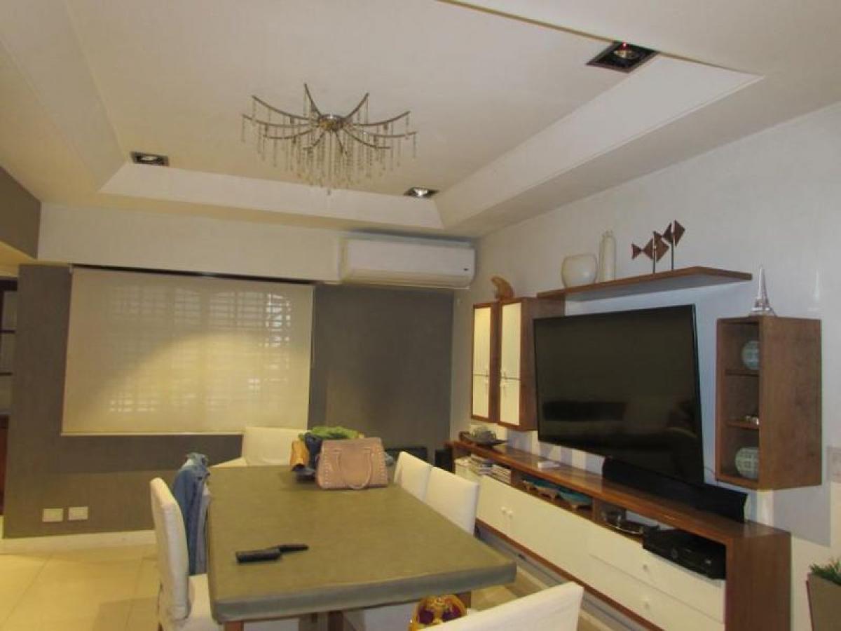 3 bedrooms House in Bermudez, Argentina No. 21827