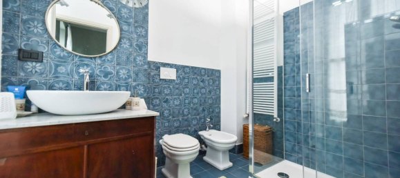 2 bedrooms Apartment in Turin, Italy No. 347054 15