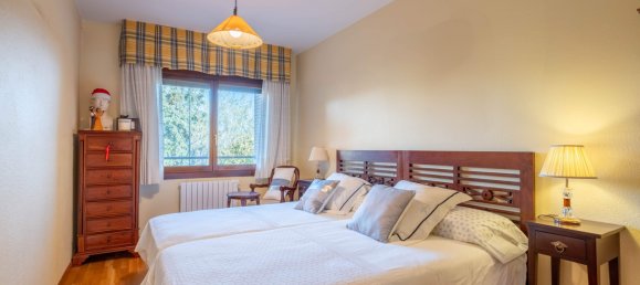 4 bedrooms House in Zaragoza, Spain No. 66780 5