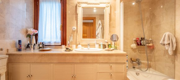 4 bedrooms House in Zaragoza, Spain No. 66780 8