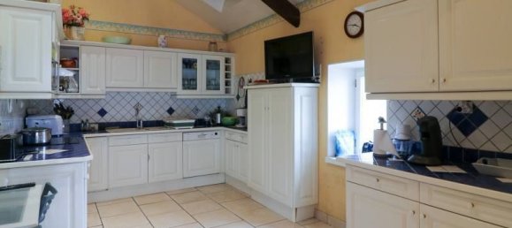 4 bedrooms House in Les Aix-d'Angillon, France No. 75581 18