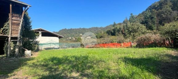 6 rooms House in Barge, Italy No. 279505 8