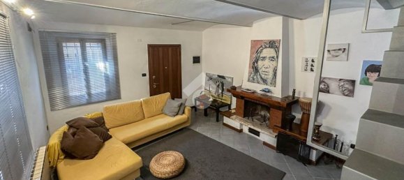 2 bedrooms House in Carpi, Italy No. 297398 25