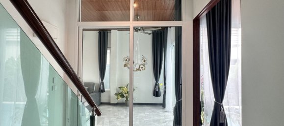 3 Schlafzimmer Villa in Phuket, Thailand, Nr. 69755 4
