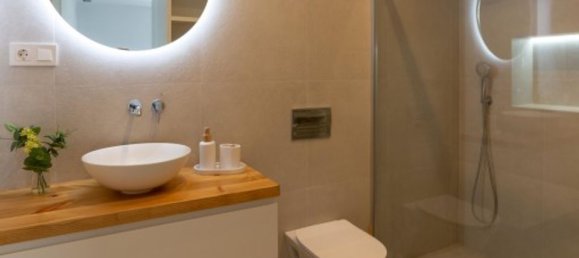 4 bedrooms Villa in Elda, Spain No. 183585 9