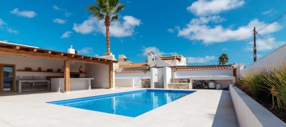 4 bedrooms Villa in Elda, Spain No. 183585 17
