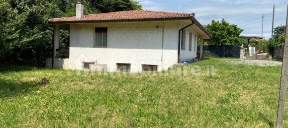 3 Schlafzimmer Villa in Udine, Italy, Nr. 294668 9