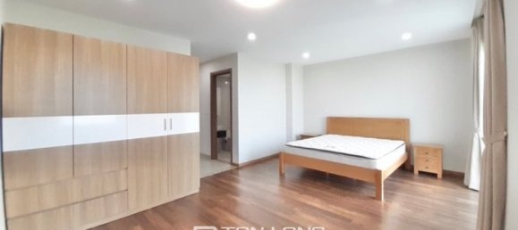 3 bedrooms Apartment in Tay Ho, Vietnam No. 886 4