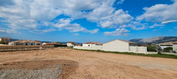 Terreno em Pourrieres, France 500 m² N.º 343168 3