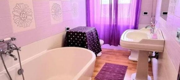 5 rooms Apartment in Francavilla al Mare, Italy No. 28253 7