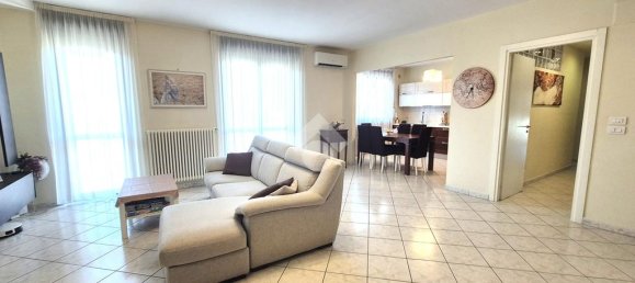 Квартира с 2 спальнями в Фоджа, Италия № 272045 3