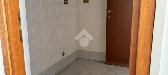 1 room Garage in Orte, Italy No. 113498 9