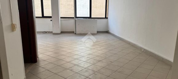 1 room Garage in Orte, Italy No. 113498 8