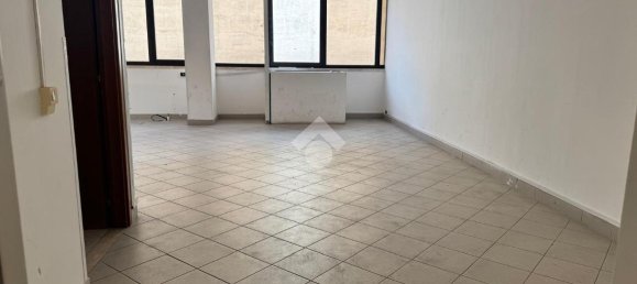 1 room Garage in Orte, Italy No. 113498 3