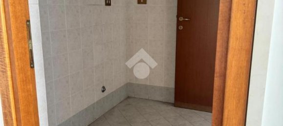 1 room Garage in Orte, Italy No. 113498 10