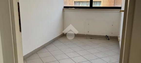 1 room Garage in Orte, Italy No. 113498 2