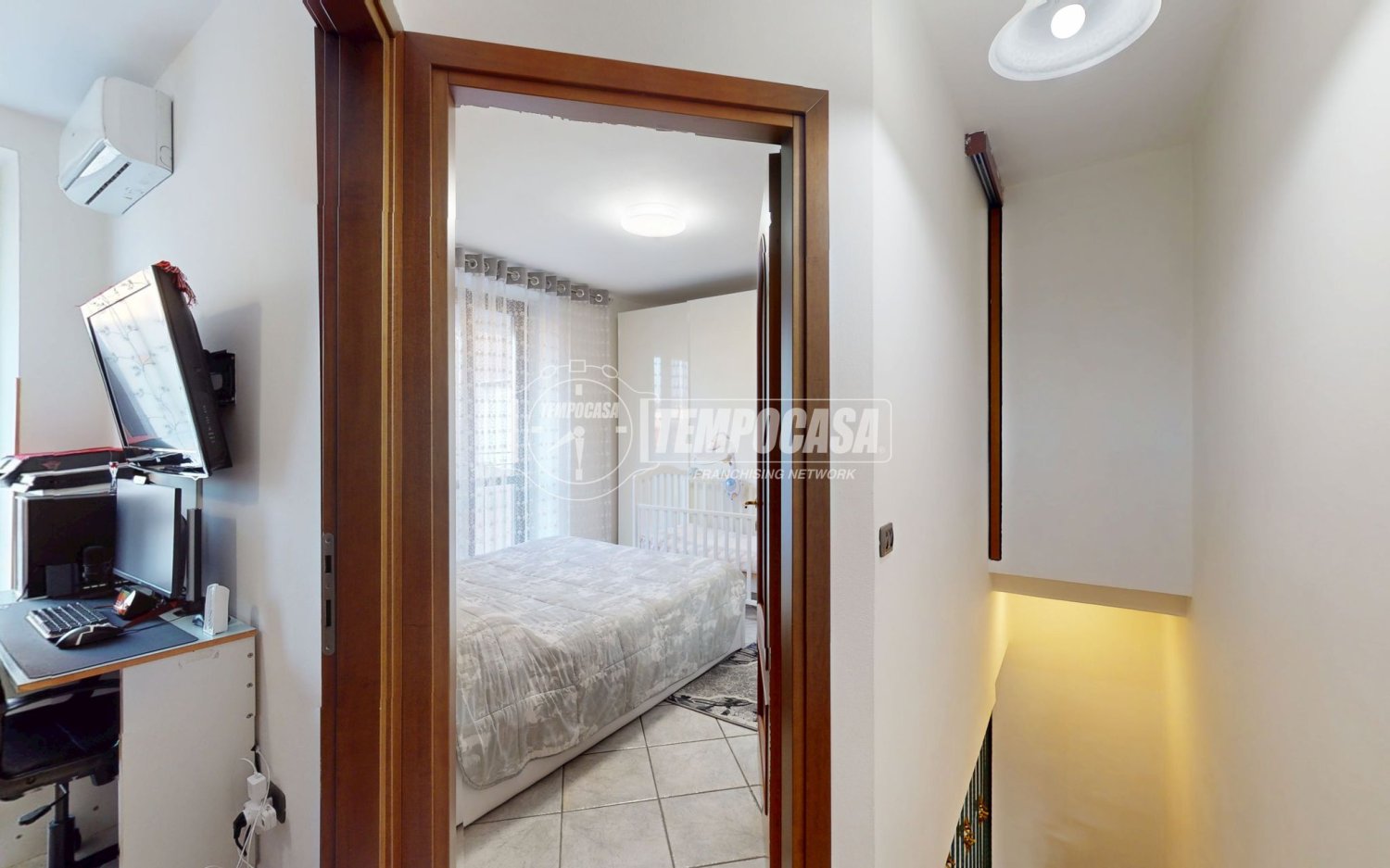 2 bedrooms Apartment in Cogliate, Italy No. 214720