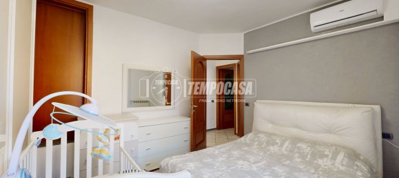 2 bedrooms Apartment in Cogliate, Italy No. 214720 15