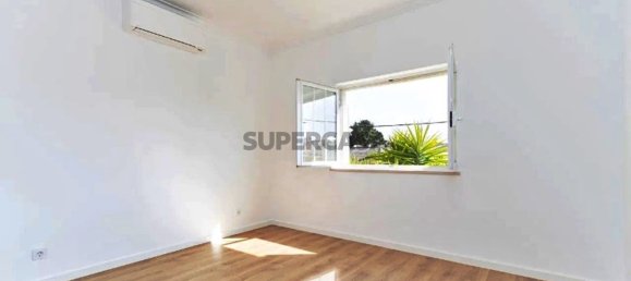 4 bedrooms House in Corroios, Portugal No. 159260 8