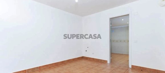 4 bedrooms House in Corroios, Portugal No. 159260 13