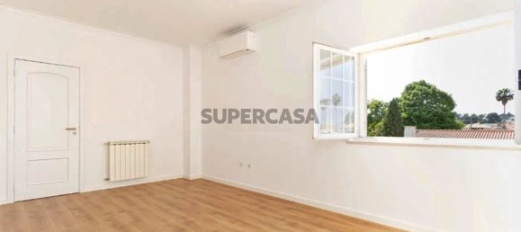 4 bedrooms House in Corroios, Portugal No. 159260 4