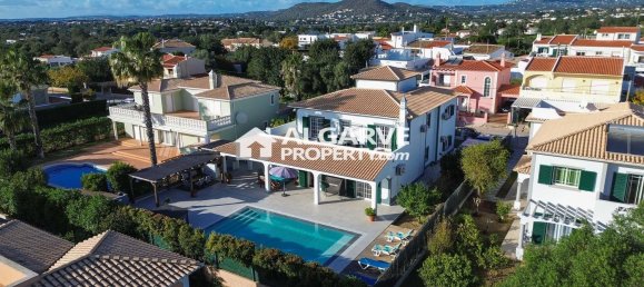 5 غرف نوم منزل في Almancil, Portugal رقم 88667 43