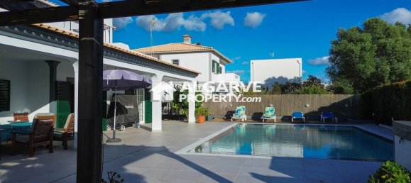 5 غرف نوم منزل في Almancil, Portugal رقم 88667 11