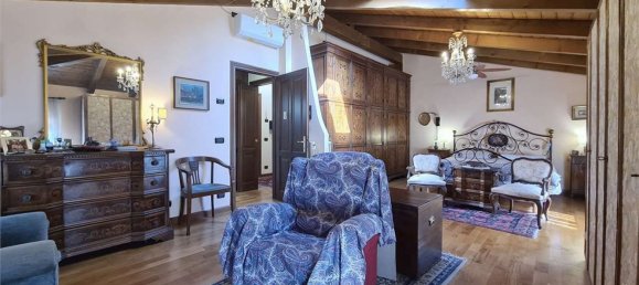 5-salle Appartement à Modena, Italy No. 213433 31