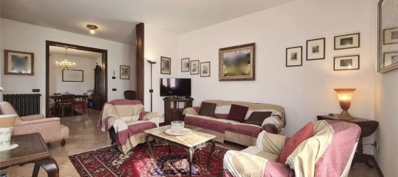 5-salle Appartement à Modena, Italy No. 213433 8