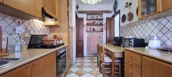 5-salle Appartement à Modena, Italy No. 213433 18