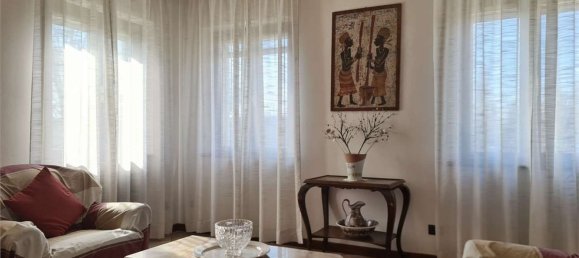 5-salle Appartement à Modena, Italy No. 213433 9