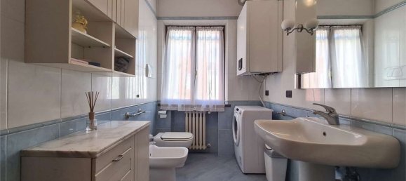 5-salle Appartement à Modena, Italy No. 213433 23