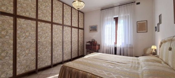 5-salle Appartement à Modena, Italy No. 213433 21