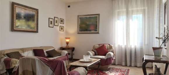 5-salle Appartement à Modena, Italy No. 213433 15