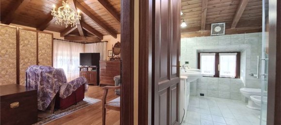 5-salle Appartement à Modena, Italy No. 213433 32