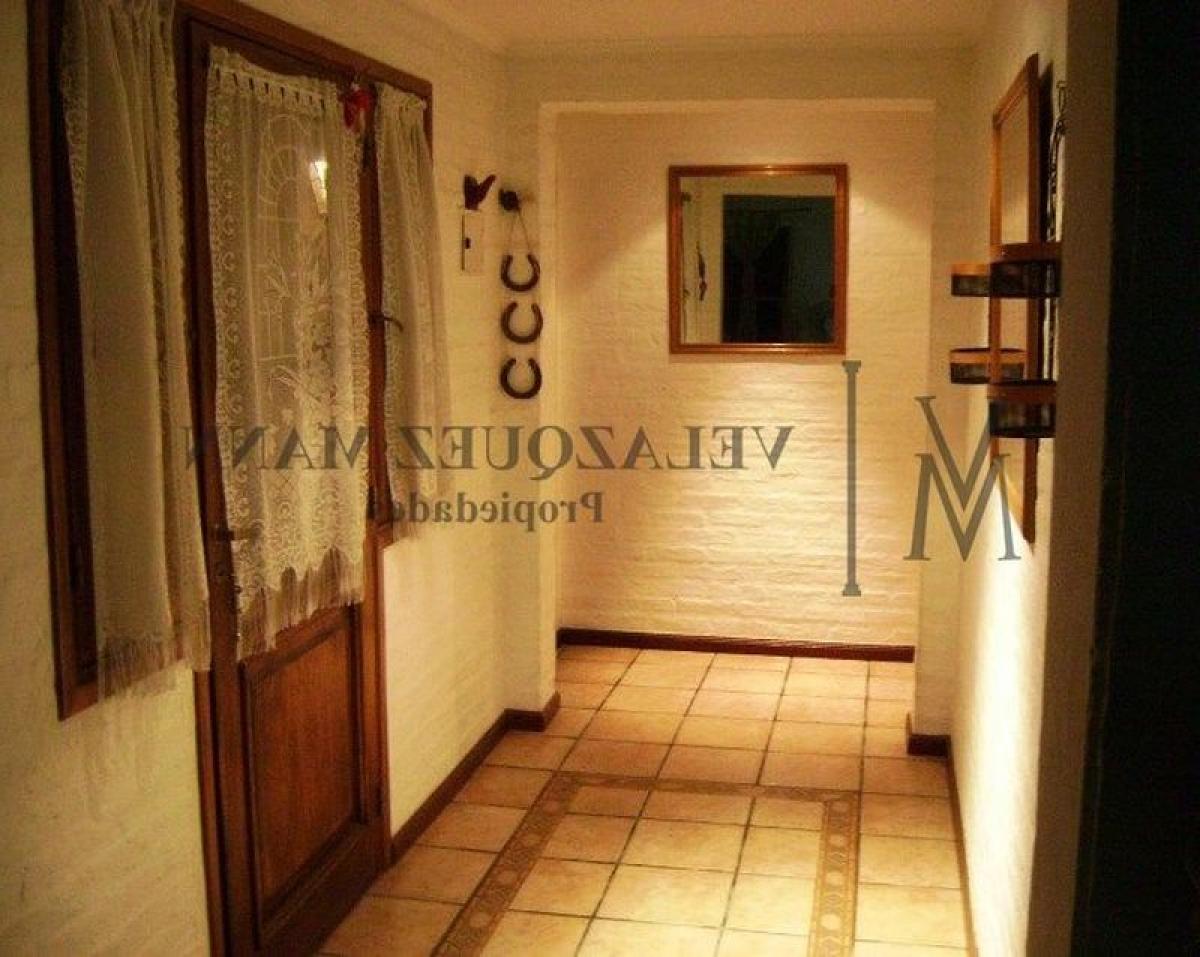 3 Schlafzimmer Haus in Esteban Echeverria, Argentina, Nr. 11863