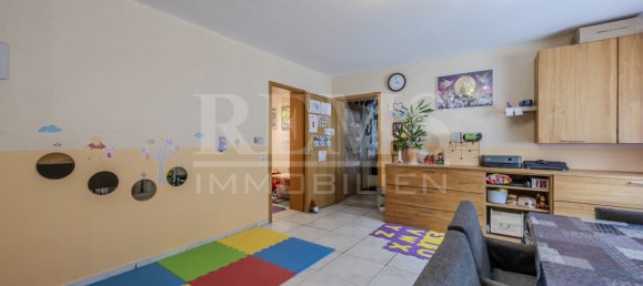 Adosado de 6 dormitorios en Rems-Murr-Kreis, Germany No. 360773 2