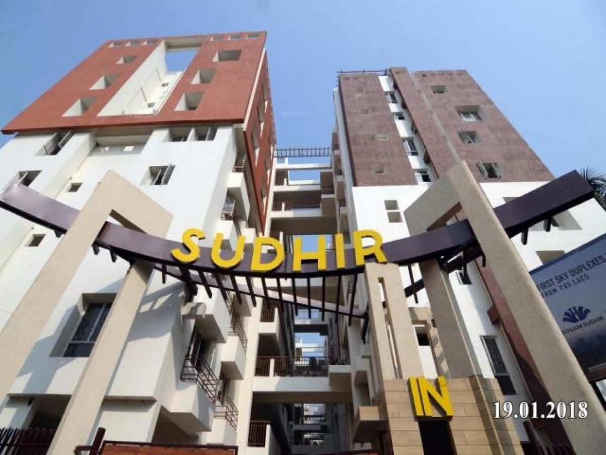 4 bedrooms House in Kolkata, India No. 13998