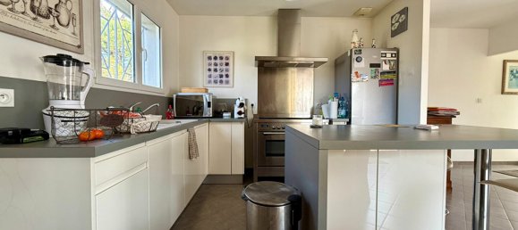 Дом с 3 спальнями в Либурн, Франция № 104652 4