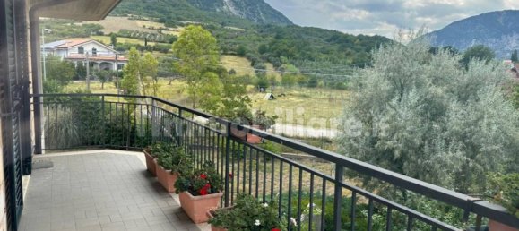 3 bedrooms Villa in Tocco da Casauria, Italy No. 339785 8