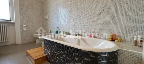 3 bedrooms Villa in Tocco da Casauria, Italy No. 339785 16