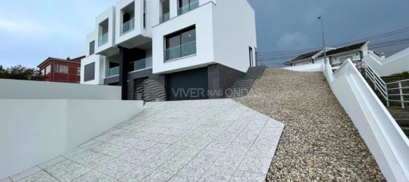 4 Schlafzimmer Haus in Corroios, Portugal, Nr. 123681 8