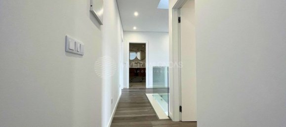 4 Schlafzimmer Haus in Corroios, Portugal, Nr. 123681 27