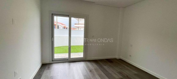 4 Schlafzimmer Haus in Corroios, Portugal, Nr. 123681 23