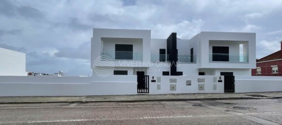 4 Schlafzimmer Haus in Corroios, Portugal, Nr. 123681 16