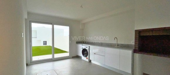 4 Schlafzimmer Haus in Corroios, Portugal, Nr. 123681 44