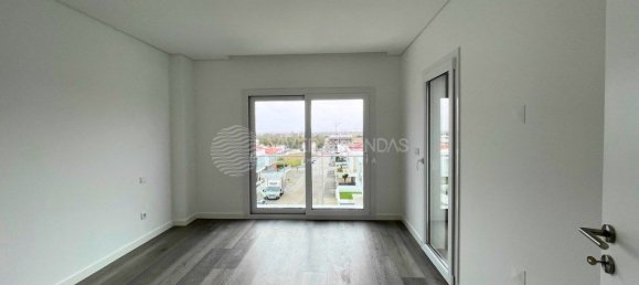 4 Schlafzimmer Haus in Corroios, Portugal, Nr. 123681 29